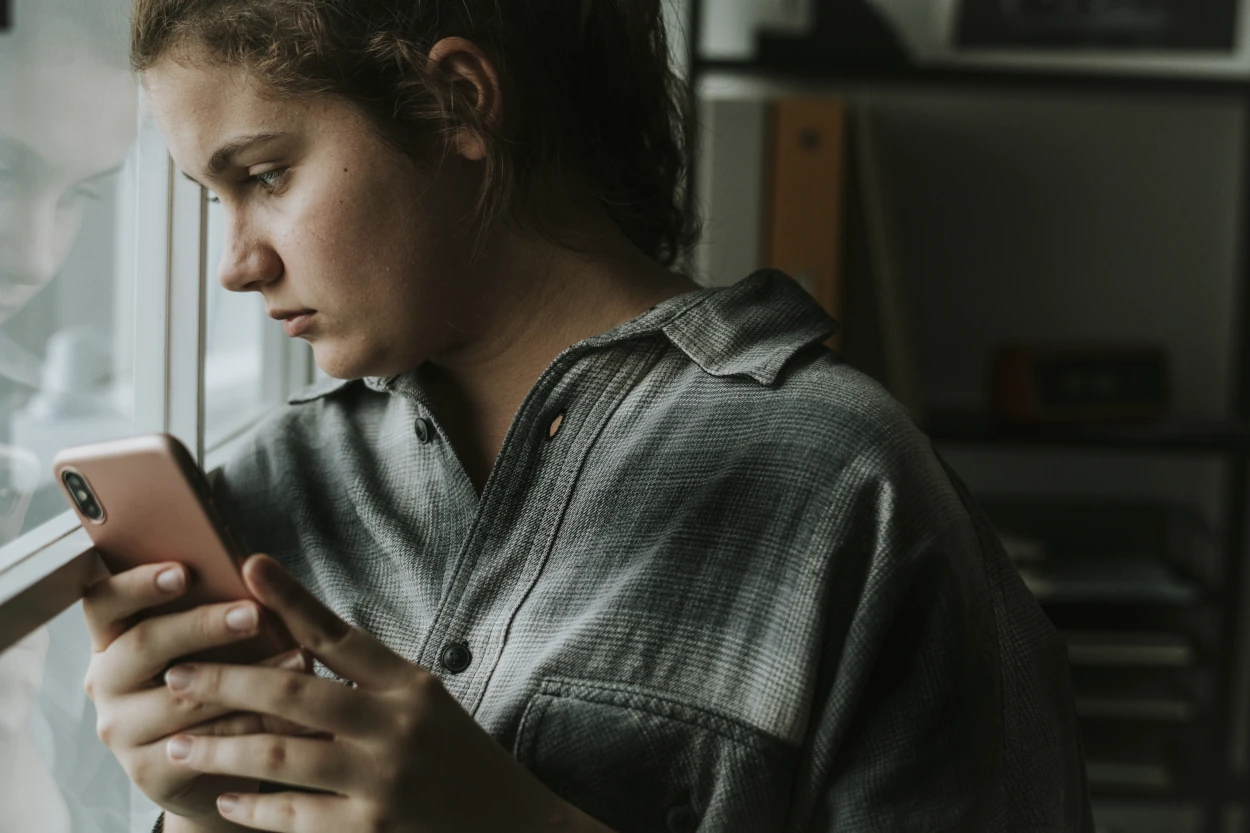acoso digital tras una separación